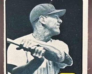 Lot 80: 1973 Topps #472 Lou Gehrig All Time Grand Slam Leader