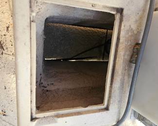 Hollow base