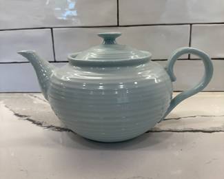 Online estate auction in Enid, Oklahoma featuring antique and vintage furniture, tables, chairs, beds, home decor, collectibles, glassware, kitchen items, household goods, tools, lawn and garden equipment, outdoor furniture, artwork, lighting, handbags and unique vintage finds. Browse 434 auction lots and bid online.