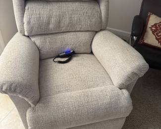 Brand New electric swivel recliner