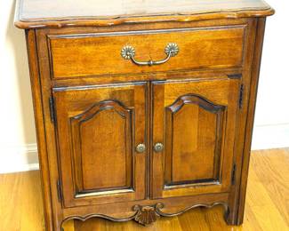 Ethan Allen French Country Side Table