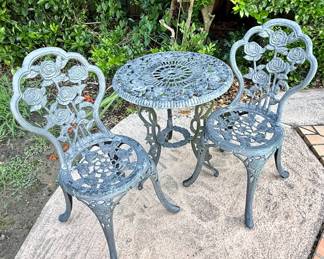 3 Piece Cast Aluminum Rosette Bistro Table and Chairs Set