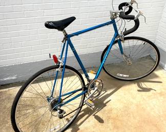 1981 Sky Blue Schwinn Le Tour Men's 10-Speed Road Bicycle