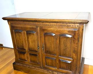 Ethan Allen Maple Classic Manor Flip Top Serving Buffet