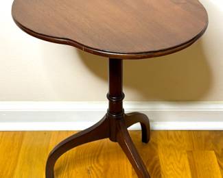 Small Vintage Clover Leaf Wood Pedestal Table