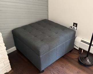 Oversize Gray ottoman