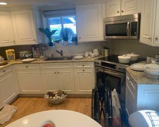 Assorted Kitchen 