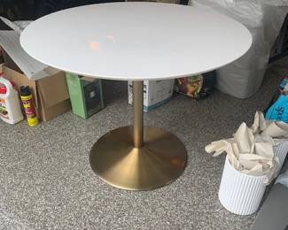 C.B.2 Odyssey Pedestal Tble 39 wide x 30 high