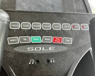 #192	Sole e25 elliptical machine	 $75.00 