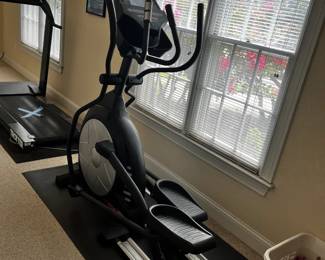 #192	Sole e25 elliptical machine	 $75.00 