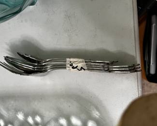 #142	5 serving pcs SPODE Christmas Tree flatware	 $35.00 
