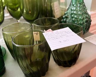 #112	Set of 4 Anchor Hocking Central Park Ivy Green low ball cocktail glasses Tumblers 12 oz	 $20.00 