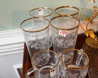 #133	Etched w gold trim glass 6 pc set 4 glasses sugar/creamer	 $20.00 