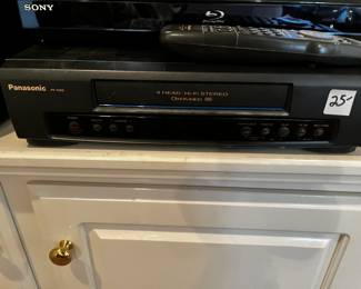 #83	Panasonic 4 head hifi stereo vcr	 $25.00 