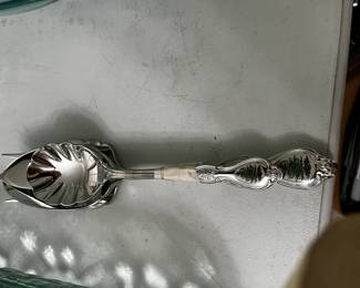 #142	5 serving pcs SPODE Christmas Tree flatware	 $35.00 