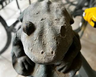 #95	Clay lidded frog 7x5x3"	 $20.00 
