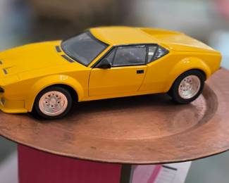 Diecast 1:18 scale
