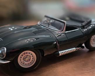 Diecast 1:18 scale