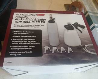 Break fluid bleeder kit