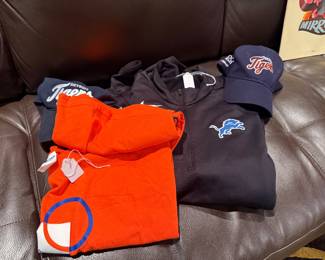 Detroit Tigers & Detroit Lions Clothing 