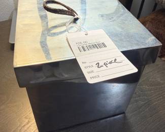 Lunares Metal Box 