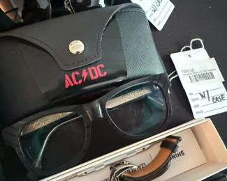 Vinylize Noise AC/DC Glasses