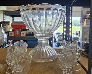 Beautiful Anchor Hocking Colonial Punch Bowl Set