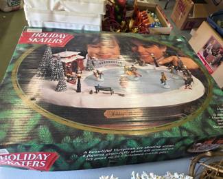 Vintage Holiday Skaters Set