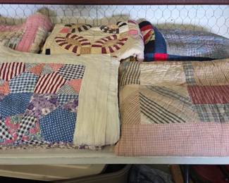 Vintage Homemade Quilts