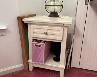 Night stand