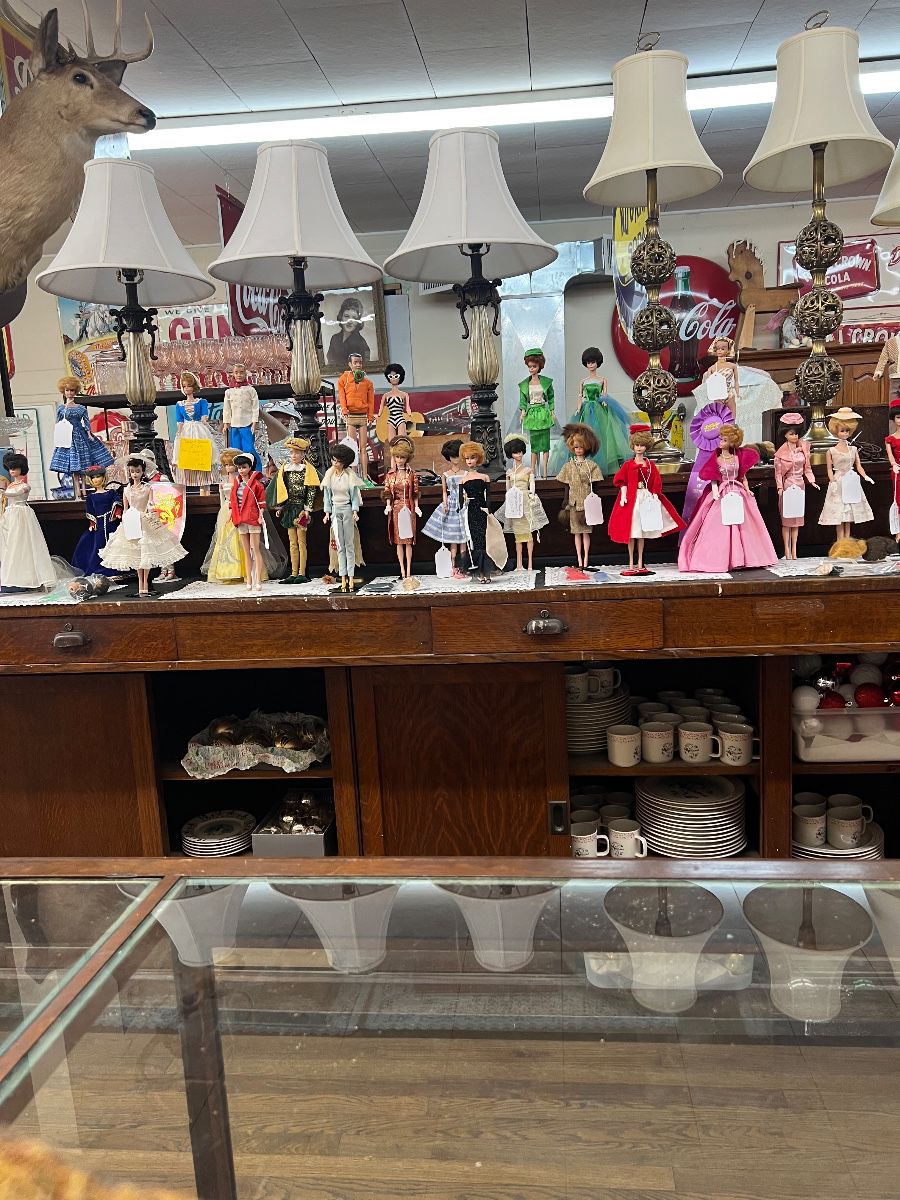 Collection of #4 and # 5 Barbie’s /Midge