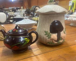 Royal Canadian teapot and ARNELS covered bowl