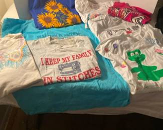 Large Bag Of Miscellaneous Womens TShirts