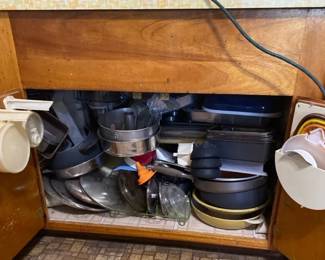 Mystery Pots And Baking Items