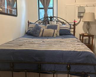 Queen Iron & Wood with Mattresses