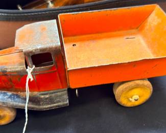 Vintage Wyandotte Pressed Steel Dump Truck