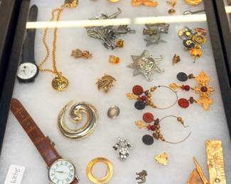 Costume Jewelry Tray