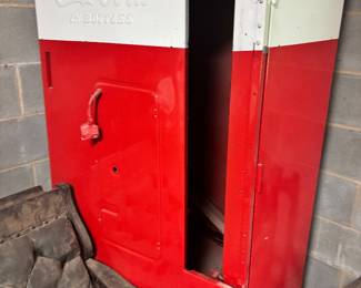 Vintage Cast Iron Coca-Cola Machine - Shell (Parts and Glass included, next photo)