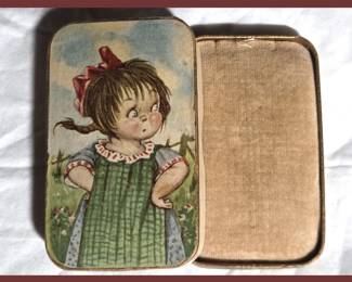 Antique Brooch Box in Very Condition Considering Its Age 