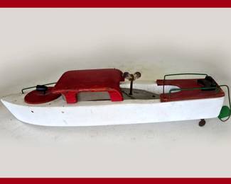 1940s Rumalu Speed Boat in Working Order; The Prop Spins Rapidly 