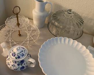 CHINA SERVING DISHES