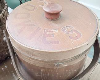 Antique painted wood Cookies pantry firkin with lid
