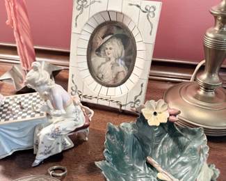 Porcelain picture frame, majolica leaf dish, figurine