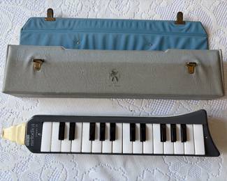 Vintage Hohner Melodica Piano 26