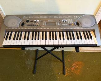 Yamaha EZ-250 Keyboard