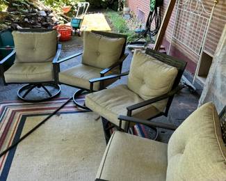 4 Patio Chairs