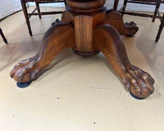 Oak Wood Table Legs Detail