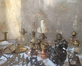 Oil lamps, Wall lamp holders