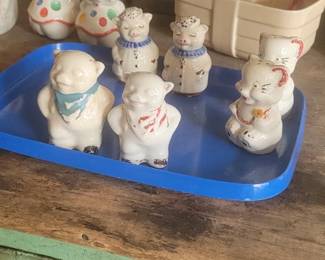 Salt& Peppers