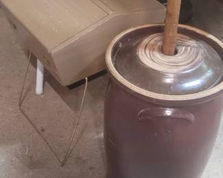 Butter churn